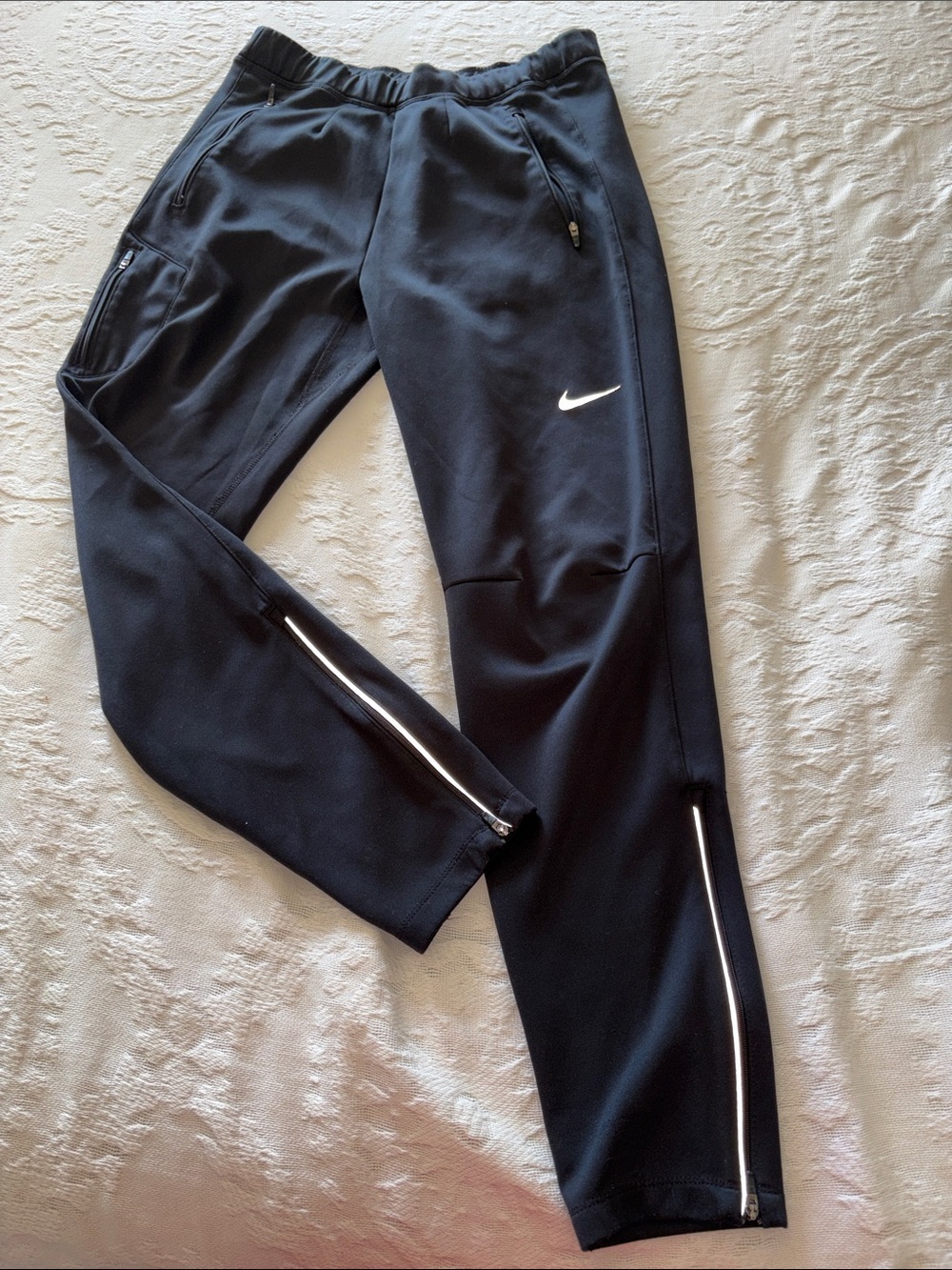 Nike Running Black Women’s Athletic Zip-Cuff Joggers EUC M